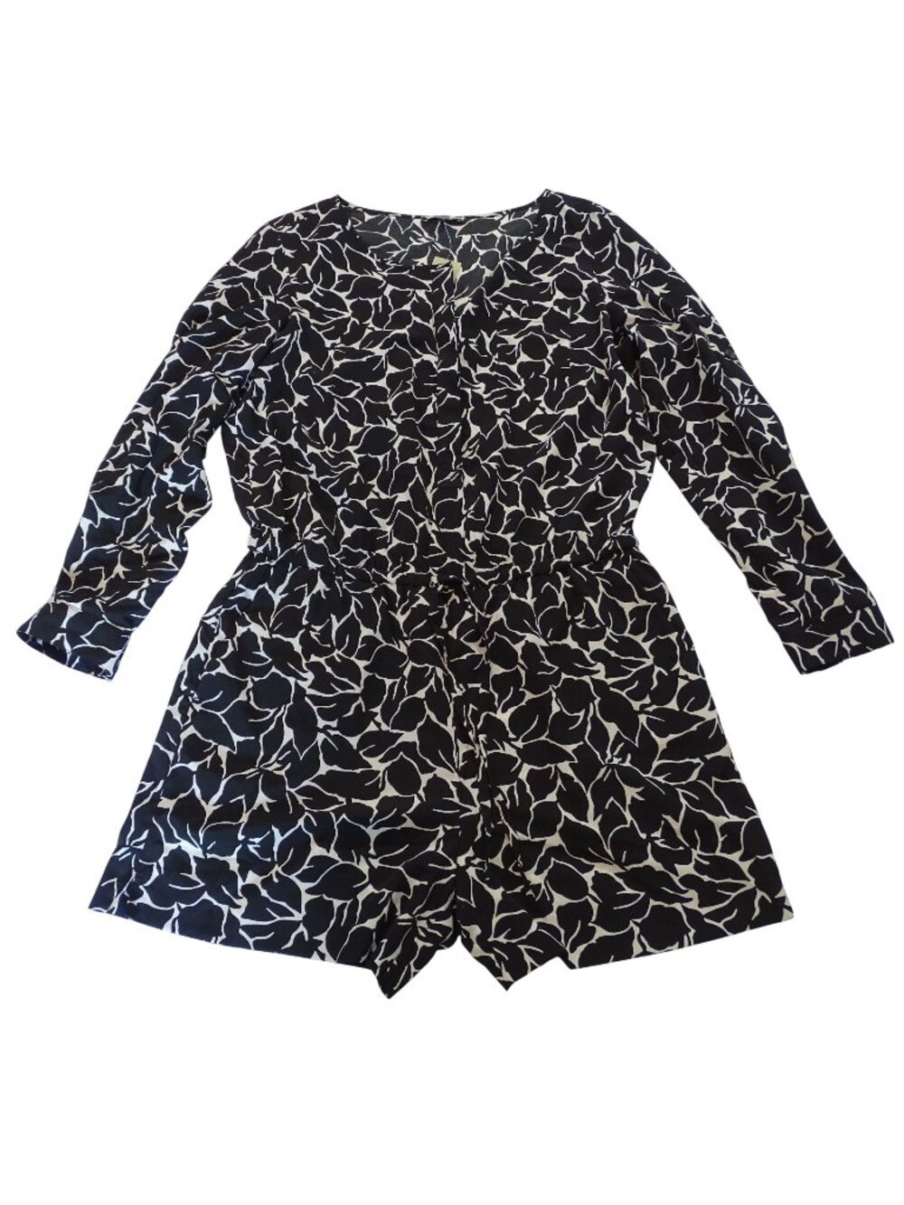 Ann Taylor Loft Black White Floral Long Sleeve Romper Women Size 2P Vacation